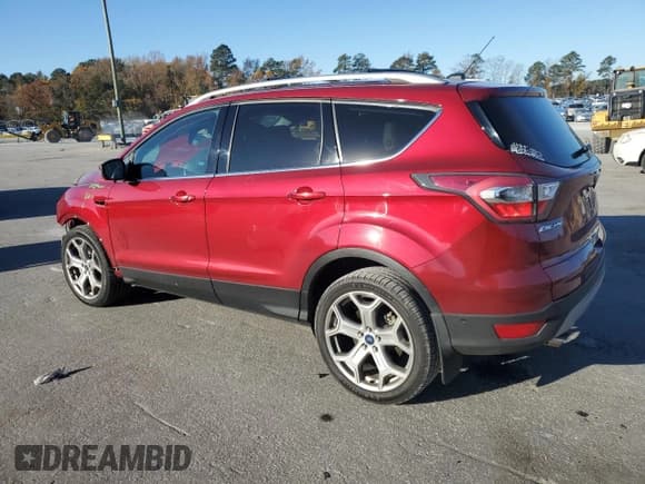 ✅ 2017 Ford Escape Titanium • VIN: 1FMCU0J96HUA02527 • Лот: 92079045. Опубликован ранее на Copart с пробегом 41 858 миль. Бесплатный доступ к архиву аукционных продаж из США и подробный отчёт об истории автомобиля на DreamBid. Изображение 2.