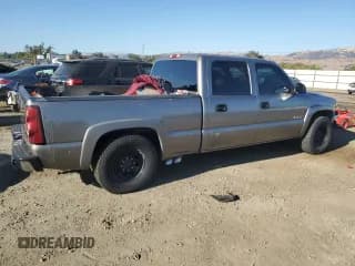 ✅ 2007 GMC Sierra 1500HD Classic SLE1 • VIN: 1GTGC13U07F102660 • Lot: 74766114. Wystawiony na Copart z przebiegiem Nie podano. Bezpłatny archiwum sprzedaży aukcyjnych z USA i szczegółowy raport historii pojazdu na DreamBid. Zdjęcie 3.