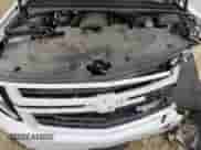 2019 Chevrolet Tahoe Premier z VIN 1GNSKCKJ3KR220037, wystawiony jako Copart lot #54484665 z przebiegiem 94 112 mil mil oraz Szkoda całkowita • Salvage title. Historia ofert i sprzedaży dostępna na DreamBid. Obrazek 12.