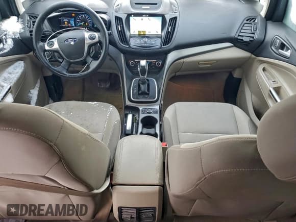 ✅ 2016 Ford C-Max SE • VIN: 1FADP5AUXGL117594 • Lot: 94471565. Wystawiony na Copart z przebiegiem 141 401 mil. Bezpłatny archiwum sprzedaży aukcyjnych z USA i szczegółowy raport historii pojazdu na DreamBid. Zdjęcie 8.