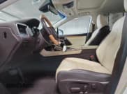 ✅ 2018 Lexus RX 350L Premium • VIN: JTJDZKCA7J2000149 • Лот: 81942705. Опубликован ранее на Copart с пробегом 62 156 миль. Бесплатный доступ к архиву аукционных продаж из США и подробный отчёт об истории автомобиля на DreamBid. Изображение 7.