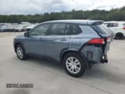 ✅ 2023 Toyota Corolla Cross L • VIN: 7MUAAAAG4PV052893 • Lot: 85883255. Wystawiony na Copart z przebiegiem 55 952 mil. Bezpłatny archiwum sprzedaży aukcyjnych z USA i szczegółowy raport historii pojazdu na DreamBid. Zdjęcie 2.