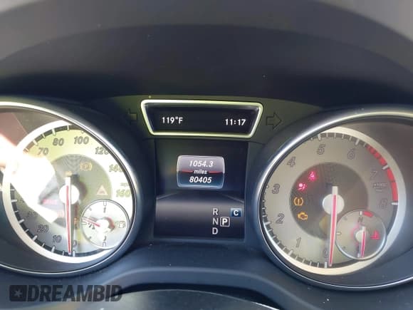 ✅ 2017 Mercedes-Benz GLA 250 • VIN: WDCTG4EB2HJ335299 • Лот: 42848255. Опубликован ранее на IAAI с пробегом 80 405 миль. Бесплатный доступ к архиву аукционных продаж из США и подробный отчёт об истории автомобиля на DreamBid. Изображение 7.