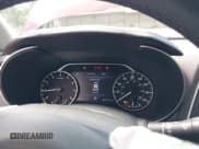 ✅ 2020 Nissan Maxima S • VIN: 1N4AA6BV2LC365639 • Lot: 42988482. Wystawiony na IAAI z przebiegiem 109 100 mil. Bezpłatny archiwum sprzedaży aukcyjnych z USA i szczegółowy raport historii pojazdu na DreamBid. Zdjęcie 7.