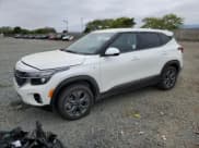 ✅ 2025 Kia Seltos LX • VIN: KNDEPCAAXS7727666 • Lot: 55306785. Wystawiony na Copart z przebiegiem 769 mil. Bezpłatny archiwum sprzedaży aukcyjnych z USA i szczegółowy raport historii pojazdu na DreamBid. Zdjęcie 1.