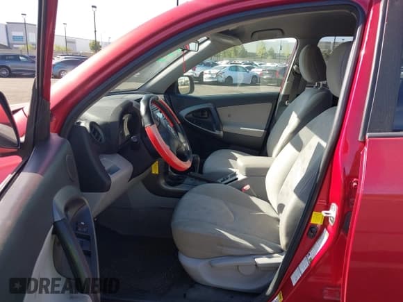 ✅ 2012 Toyota RAV4 • VIN: 2T3BF4DV2CW254717 • Лот: 42024518. Опубликован ранее на IAAI с пробегом 157 642 миль. Бесплатный доступ к архиву аукционных продаж из США и подробный отчёт об истории автомобиля на DreamBid. Изображение 5.