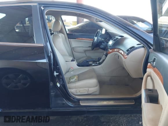 ✅ 2005 Acura TSX • VIN: JH4CL96885C025514 • Lot: 43825997. Listed on IAAI with 197,774 mi. Free auction sales archive from the USA and detailed vehicle history report at DreamBid. Image 5.