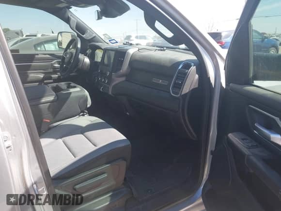 2024 Ram 1500 Big Horn с VIN 1C6SRFFT4RN142300, выставлен на аукционе IAAI как лот 41529091 с пробегом 10 162 миль миль и . История ставок и продаж доступна на DreamBid. Изображение 5.