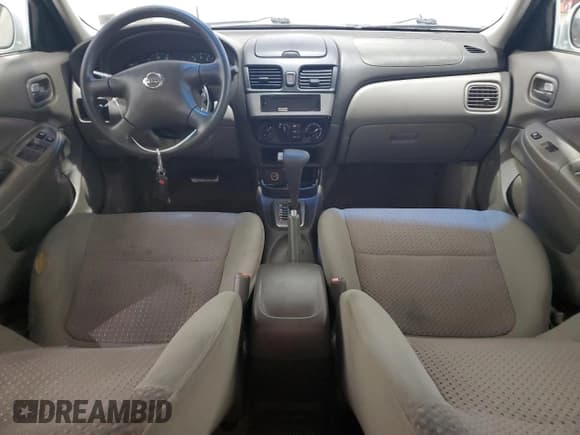 ✅ 2004 Nissan Sentra • VIN: 3N1CB51D84L918063 • Lot: 67166025. Listed on Copart with 178,508 mi. Free auction sales archive from the USA and detailed vehicle history report at DreamBid. Image 8.