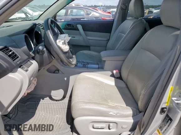 ✅ 2009 Toyota Highlander • VIN: JTEDA41A092007041 • Lot: 85277585. Listed on Copart with Not provided. Free auction sales archive from the USA and detailed vehicle history report at DreamBid. Image 7.