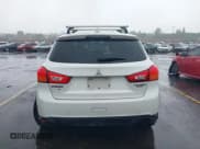 ✅ 2017 Mitsubishi Outlander ES • VIN: JA4AR3AU1HZ002564 • Лот: 42384509. Опубликован ранее на IAAI с пробегом 157 669 миль. Бесплатный доступ к архиву аукционных продаж из США и подробный отчёт об истории автомобиля на DreamBid. Изображение 17.