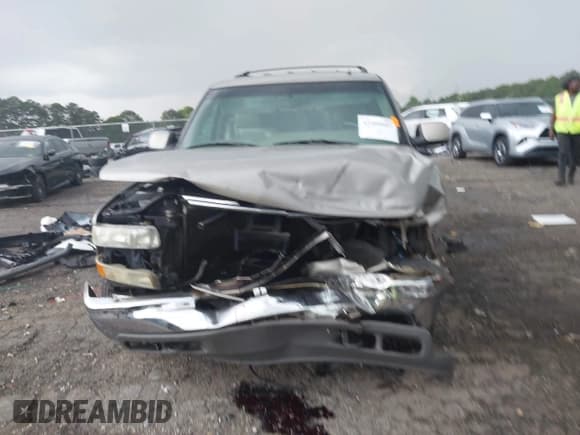 ✅ 2002 Chevrolet Tahoe LT • VIN: 1GNEC13Z62J233110 • Lot: 42460607. Listed on IAAI with 329,196 mi. Free auction sales archive from the USA and detailed vehicle history report at DreamBid. Image 12.