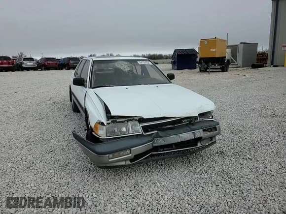 ✅ 1987 Acura Legend • VIN: JH4KA2646HC027482 • Lot: 84754354. Wystawiony na Copart z przebiegiem 193 407 mil. Bezpłatny archiwum sprzedaży aukcyjnych z USA i szczegółowy raport historii pojazdu na DreamBid. Zdjęcie 10.