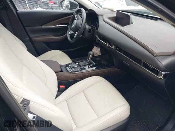 ✅ 2021 Mazda CX-30 Premium • VIN: 3MVDMBDY1MM269353 • Лот: 41644391. Опубликован ранее на IAAI с пробегом 29 409 миль. Бесплатный доступ к архиву аукционных продаж из США и подробный отчёт об истории автомобиля на DreamBid. Изображение 5.