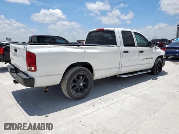 ✅ 2004 Dodge 2500 ST • VIN: 3D7KA28D84G159140 • Lot: 60584795. Wystawiony na Copart z przebiegiem 242 612 mil. Bezpłatny archiwum sprzedaży aukcyjnych z USA i szczegółowy raport historii pojazdu na DreamBid. Zdjęcie 3.