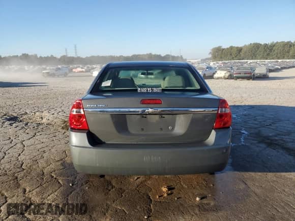 2007 Chevrolet Malibu LS z VIN 1G1ZS57N27F126943, wystawiony jako Copart lot #76556384 z przebiegiem 201 399 mil mil oraz Szkoda całkowita • Salvage title. Historia ofert i sprzedaży dostępna na DreamBid. Obrazek 6.