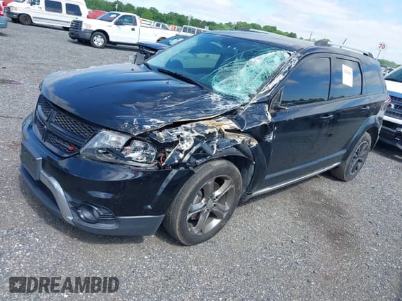 ✅ 2016 Dodge Journey Crossroad Plus • VIN: 3C4PDDGG9GT208906 • Lot: 42296596. Listed on IAAI with 152,270 mi. Free auction sales archive from the USA and detailed vehicle history report at DreamBid. Image 17.