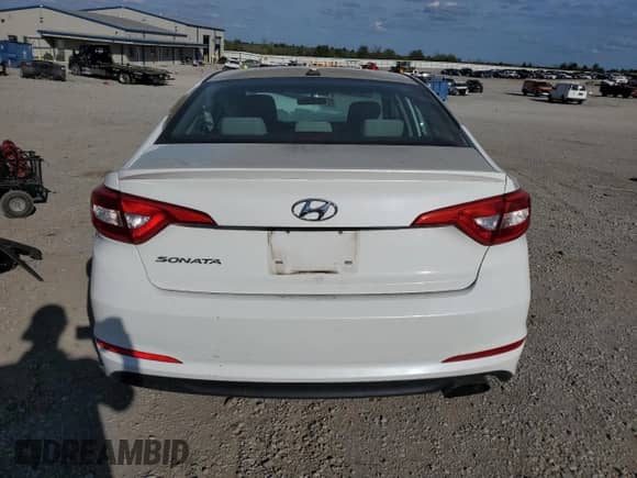2016 Hyundai Sonata SE z VIN 5NPE24AF5GH398071, wystawiony jako Copart lot #84771695 z przebiegiem Nie podano mil oraz Nie do naprawy • Non repairable. Historia ofert i sprzedaży dostępna na DreamBid. Obrazek 6.