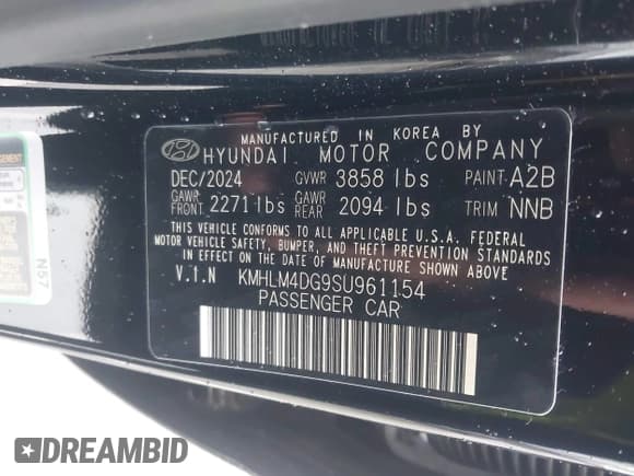 ✅ 2025 Hyundai Elantra SEL Sport • VIN: KMHLM4DG9SU961154 • Lot: 42307437. Listed on IAAI with 1,772 mi. Free auction sales archive from the USA and detailed vehicle history report at DreamBid. Image 9.