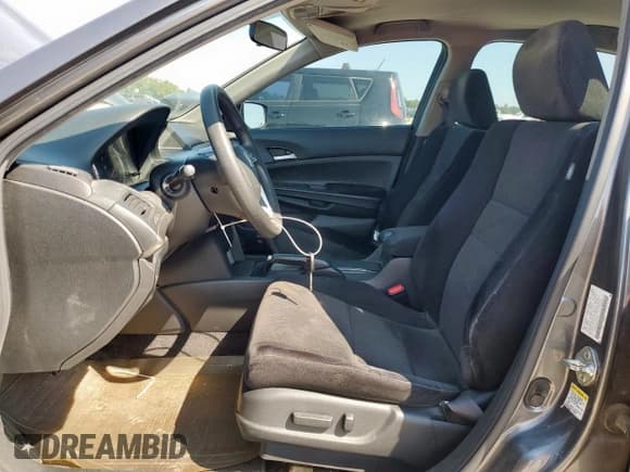✅ 2009 Honda Accord LX-P • VIN: 1HGCP26409A016819 • Lot: 80143655. Listed on Copart with 87,830 mi. Free auction sales archive from the USA and detailed vehicle history report at DreamBid. Image 7.
