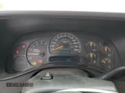 ✅ 2005 GMC Sierra 1500 SLE • VIN: 2GTEK13T851131765 • Lot: 89616945. Wystawiony na Copart z przebiegiem 219 455 mil. Bezpłatny archiwum sprzedaży aukcyjnych z USA i szczegółowy raport historii pojazdu na DreamBid. Zdjęcie 9.