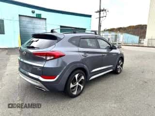 2018 Hyundai Tucson Limited z VIN KM8J3CA28JU759238, wystawiony jako Copart lot #90866375 z przebiegiem 144 901 mil mil oraz Czysty tytuł • Clean title. Historia ofert i sprzedaży dostępna na DreamBid. Obrazek 4.
