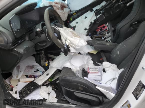 ✅ 2025 Hyundai Elantra • VIN: KMHLW4DK3SU023357 • Lot: 87805395. Listed on Copart with 3,670 mi. Free auction sales archive from the USA and detailed vehicle history report at DreamBid. Image 7.