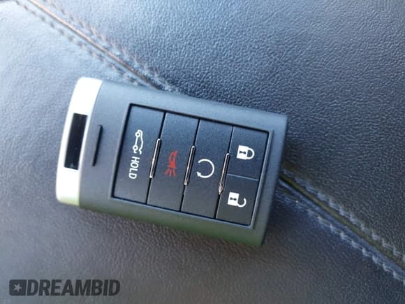 ✅ 2014 Cadillac ATS Standard RWD • VIN: 1G6AA5RA1E0104839 • Lot: 42383432. Wystawiony na IAAI z przebiegiem 142 701 mil. Bezpłatny archiwum sprzedaży aukcyjnych z USA i szczegółowy raport historii pojazdu na DreamBid. Zdjęcie 11.