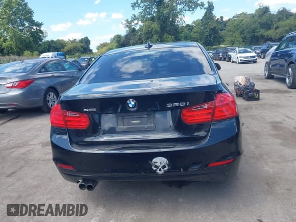✅ 2013 BMW 3 Series 328i xDrive • VIN: WBA3B3C55DF530674 • Lot: 43168227. Listed on IAAI with 89,884 mi. Free auction sales archive from the USA and detailed vehicle history report at DreamBid. Image 16.
