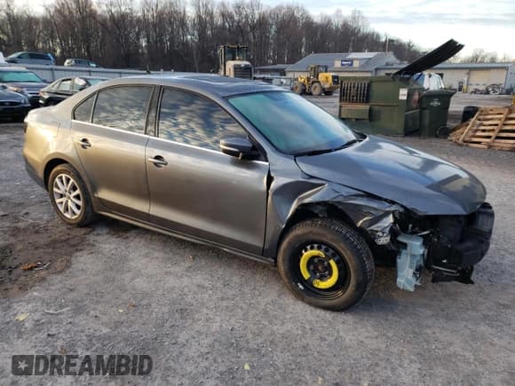 ✅ 2013 Volkswagen Jetta SE • VIN: 3VWBP7AJ9DM396918 • Lot: 87020704. Wystawiony na Copart z przebiegiem 202 040 mil. Bezpłatny archiwum sprzedaży aukcyjnych z USA i szczegółowy raport historii pojazdu na DreamBid. Zdjęcie 4.