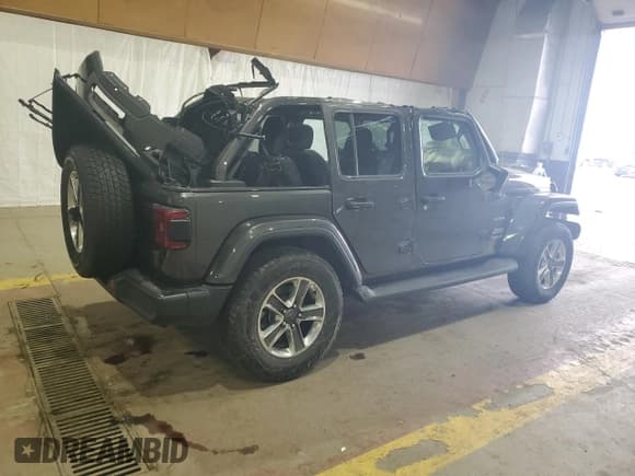 ✅ 2021 Jeep Wrangler Unlimited Sahara • VIN: 1C4HJXEN6MW609397 • Lot: 46419075. Listed on Copart with 42,601 mi. Free auction sales archive from the USA and detailed vehicle history report at DreamBid. Image 3.