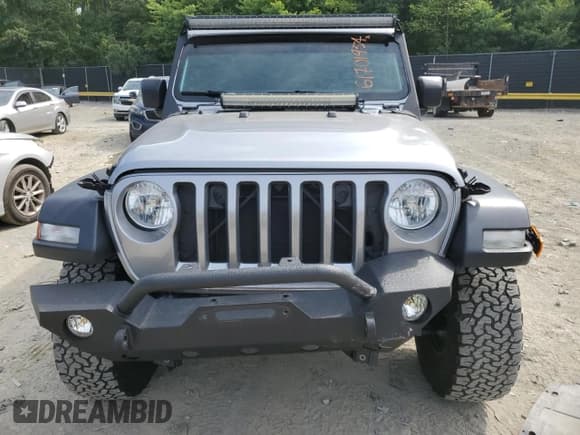 ✅ 2020 Jeep Wrangler Unlimited Sport • VIN: 1C4HJXDM5LW208799 • Lot: 61701954. Wystawiony na Copart z przebiegiem 33 873 mil. Bezpłatny archiwum sprzedaży aukcyjnych z USA i szczegółowy raport historii pojazdu na DreamBid. Zdjęcie 5.