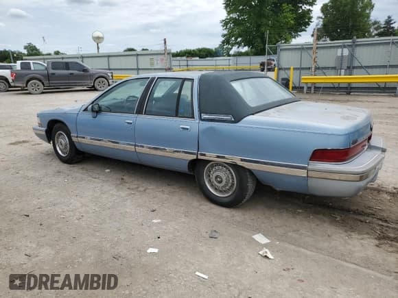 ✅ 1992 Buick Roadmaster • VIN: 1G4BN5371NR444504 • Lot: 58724105. Wystawiony na Copart z przebiegiem 128 401 mil. Bezpłatny archiwum sprzedaży aukcyjnych z USA i szczegółowy raport historii pojazdu na DreamBid. Zdjęcie 2.