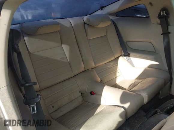 ✅ 2011 Ford Mustang Premium • VIN: 1ZVBP8AM8B5112665 • Lot: 43314192. Listed on IAAI with 139,025 mi. Free auction sales archive from the USA and detailed vehicle history report at DreamBid. Image 8.