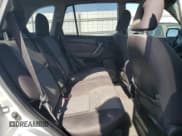 ✅ 2005 Toyota RAV4 • VIN: JTEGD20V350046936 • Лот: 90316055. Опубликован ранее на Copart с пробегом 139 175 миль. Бесплатный доступ к архиву аукционных продаж из США и подробный отчёт об истории автомобиля на DreamBid. Изображение 11.