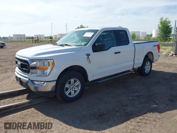 ✅ 2021 Ford F-150 XL • VIN: 1FTFX1E84MKE55115 • Lot: 42081695. Wystawiony na IAAI z przebiegiem 115 219 mil. Bezpłatny archiwum sprzedaży aukcyjnych z USA i szczegółowy raport historii pojazdu na DreamBid. Zdjęcie 2.