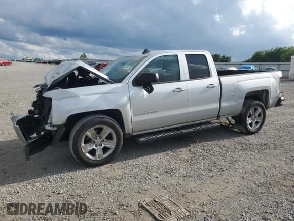 ✅ 2016 Chevrolet Silverado 1500 Custom • VIN: 1GCRCPEC7GZ321209 • Лот: 63293615. Опубликован ранее на Copart с пробегом Не указан. Бесплатный доступ к архиву аукционных продаж из США и подробный отчёт об истории автомобиля на DreamBid. Изображение 1.