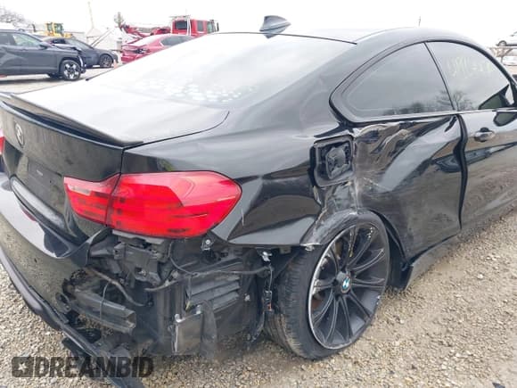 ✅ 2014 BMW 4 Series 435i • VIN: WBA3R1C59EF729230 • Lot: 41924478. Listed on IAAI with 109,357 mi. Free auction sales archive from the USA and detailed vehicle history report at DreamBid. Image 17.