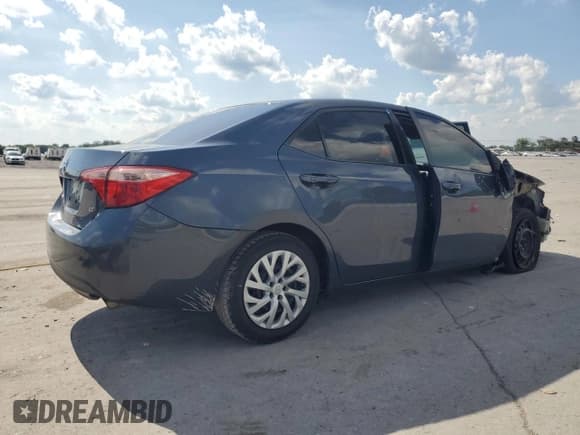 ✅ 2019 Toyota Corolla L • VIN: 5YFBURHE8KP897675 • Lot: 61945285. Listed on Copart with 111,539 mi. Free auction sales archive from the USA and detailed vehicle history report at DreamBid. Image 3.