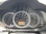 ✅ 2008 Toyota RAV4 • VIN: JTMBK33V185054062 • Лот: 92129825. Опубликован ранее на Copart с пробегом 202 000 миль. Бесплатный доступ к архиву аукционных продаж из США и подробный отчёт об истории автомобиля на DreamBid. Изображение 9.