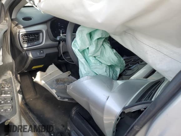 ✅ 2022 Kia Rio S • VIN: 3KPA25AD1NE475099 • Lot: 71355575. Listed on Copart with 74,168 mi. Free auction sales archive from the USA and detailed vehicle history report at DreamBid. Image 8.