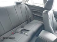 ✅ 2014 BMW 2 Series 228i • VIN: WBA1F5C50EVW97894 • Lot: 42938595. Wystawiony na IAAI z przebiegiem 91 109 mil. Bezpłatny archiwum sprzedaży aukcyjnych z USA i szczegółowy raport historii pojazdu na DreamBid. Zdjęcie 8.