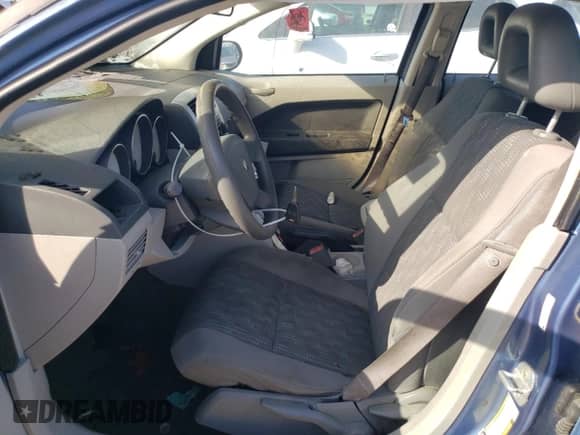 2007 Dodge Caliber SXT z VIN 1B3HB48B57D579307, wystawiony jako Copart lot #71852414 z przebiegiem Nie podano mil oraz Nie do naprawy • Non repairable. Historia ofert i sprzedaży dostępna na DreamBid. Obrazek 7.