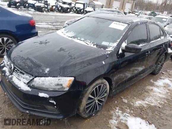 ✅ 2016 Volkswagen Jetta Sport • VIN: 3VWD17AJ3GM376307 • Лот: 43651566. Опубликован ранее на IAAI с пробегом 125 168 миль. Бесплатный доступ к архиву аукционных продаж из США и подробный отчёт об истории автомобиля на DreamBid. Изображение 17.