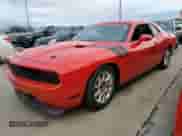 2010 Dodge Challenger R/T z VIN 2B3CJ5DT2AH146295, wystawiony jako Copart lot #74652604 z przebiegiem Nie podano mil oraz Szkoda całkowita • Salvage title. Historia ofert i sprzedaży dostępna na DreamBid. Obrazek 1.