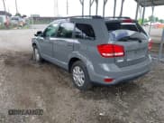 ✅ 2019 Dodge Journey SE • VIN: 3C4PDCBBXKT870959 • Lot: 42734006. Wystawiony na IAAI z przebiegiem 38 177 mil. Bezpłatny archiwum sprzedaży aukcyjnych z USA i szczegółowy raport historii pojazdu na DreamBid. Zdjęcie 3.