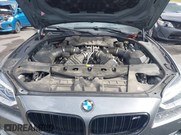✅ 2015 BMW M6 • VIN: WBS6C9C53FD467775 • Lot: 43609857. Listed on IAAI with 67,602 mi. Free auction sales archive from the USA and detailed vehicle history report at DreamBid. Image 10.