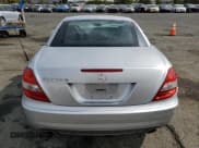✅ 2005 Mercedes-Benz SLK 230/320 • VIN: WDBWK56F55F026545 • Lot: 71929505. Wystawiony na Copart z przebiegiem 90 663 mil. Bezpłatny archiwum sprzedaży aukcyjnych z USA i szczegółowy raport historii pojazdu na DreamBid. Zdjęcie 6.