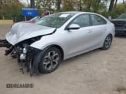 ✅ 2020 Kia Forte LXS • VIN: 3KPF24AD4LE191270 • Lot: 43563193. Wystawiony na IAAI z przebiegiem 78 073 mil. Bezpłatny archiwum sprzedaży aukcyjnych z USA i szczegółowy raport historii pojazdu na DreamBid. Zdjęcie 2.
