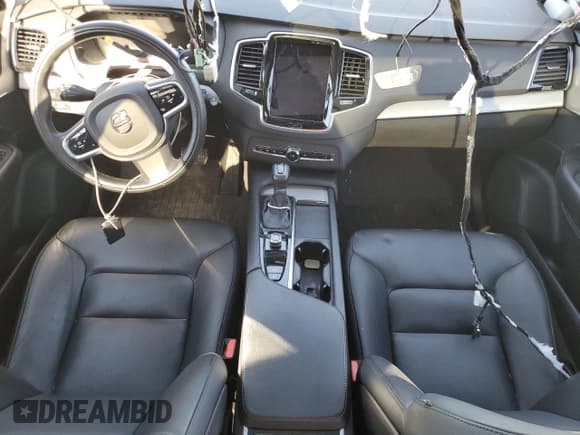 ✅ 2022 Volvo XC90 Momentum • VIN: YV4102CK3N1871325 • Lot: 46592915. Listed on Copart with 21,147 mi. Free auction sales archive from the USA and detailed vehicle history report at DreamBid. Image 8.